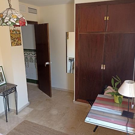 Confortable Habitacion Centrica En Piso Privado Apartment Malaga Exterior photo