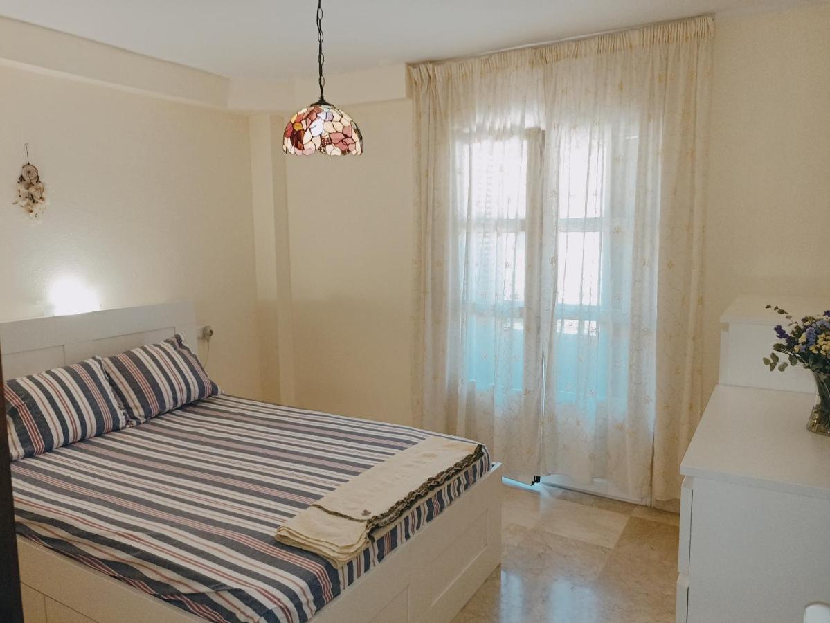 Confortable Habitacion Centrica En Piso Privado Apartment Malaga Exterior photo