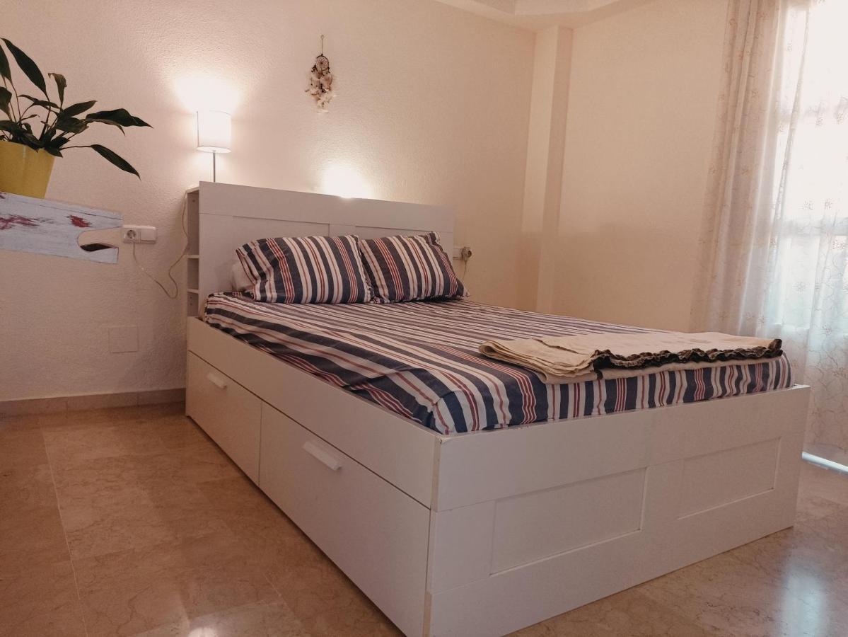 Confortable Habitacion Centrica En Piso Privado Apartment Malaga Exterior photo