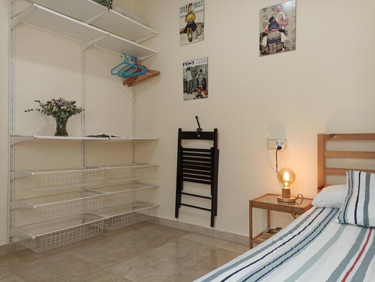 Confortable Habitacion Centrica En Piso Privado Apartment Malaga Exterior photo