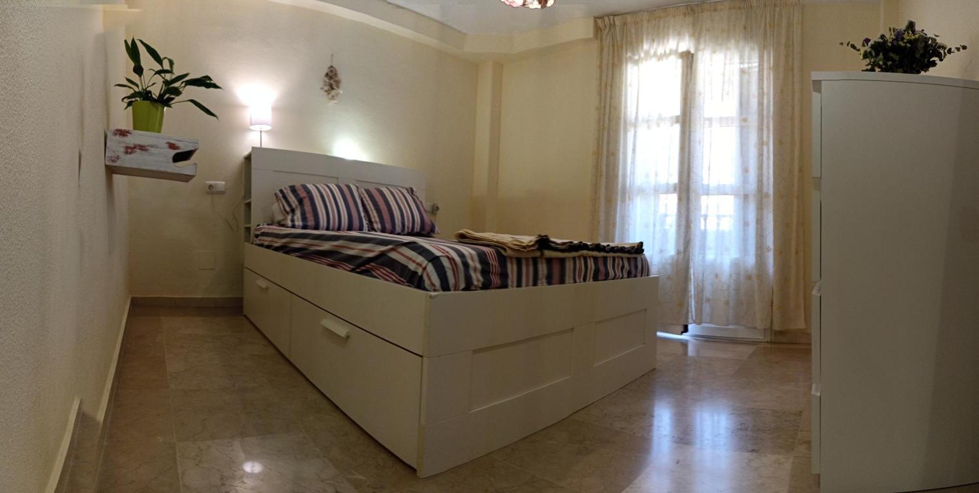 Confortable Habitacion Centrica En Piso Privado Apartment Malaga Exterior photo