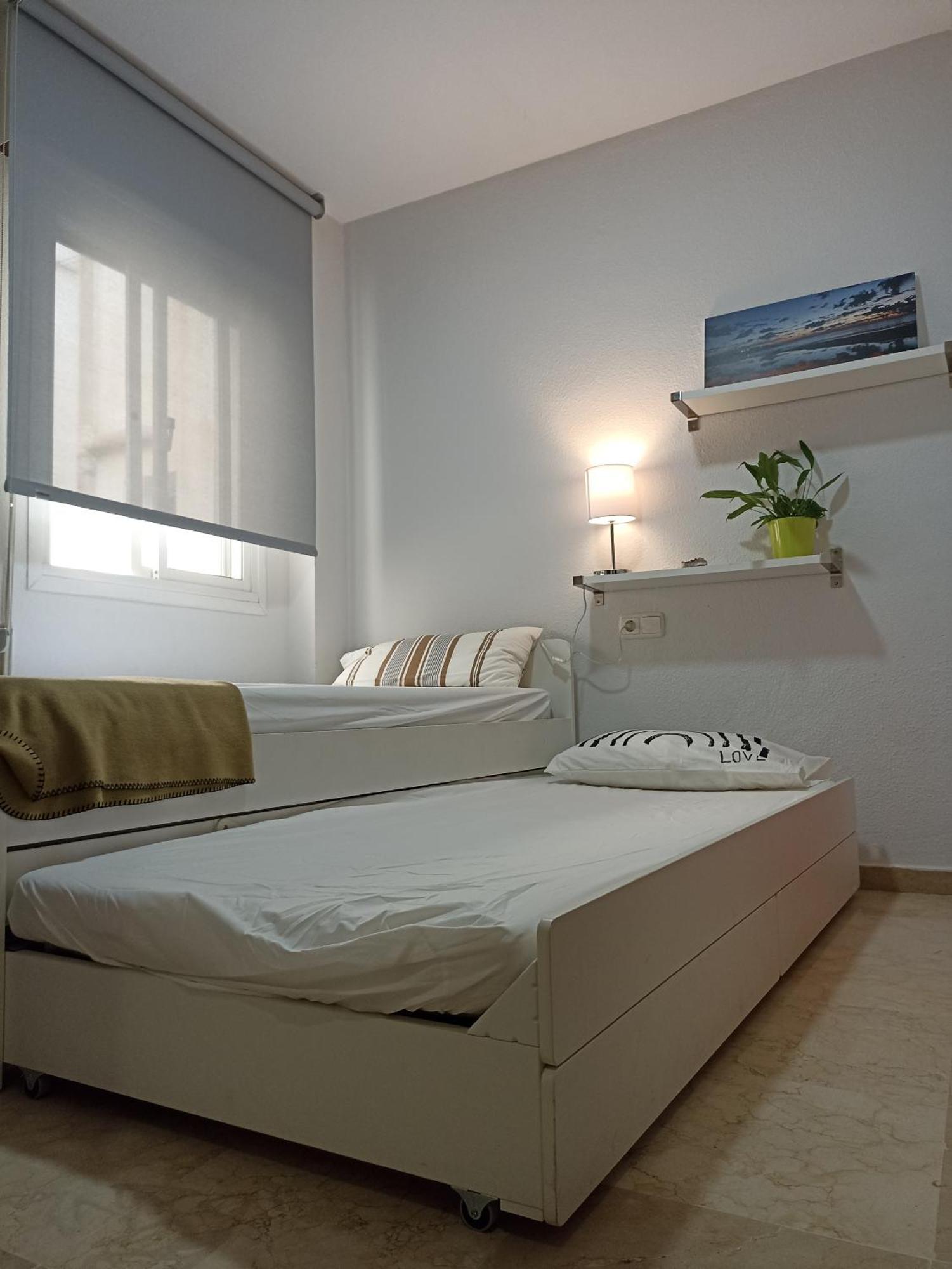 Confortable Habitacion Centrica En Piso Privado Apartment Malaga Exterior photo